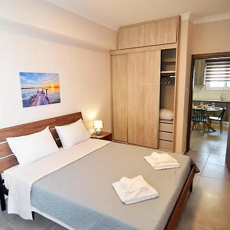 Eleftheria's خانيا